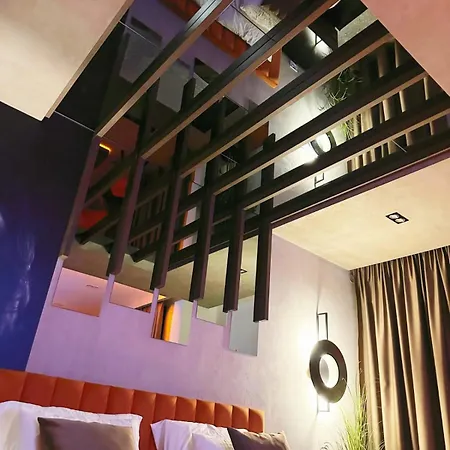 Boutique Moonlight * קרגיובאק