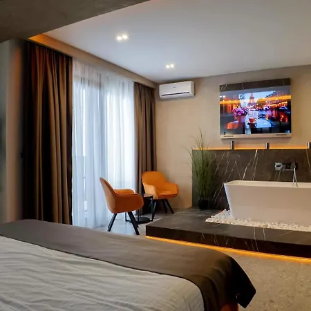 Boutique Moonlight דירה *